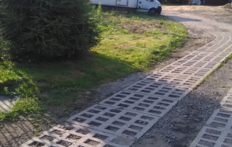Zdjęcia z realizacji - kanalizacja sanitarna w ul. Popiełuszki (bocznej)